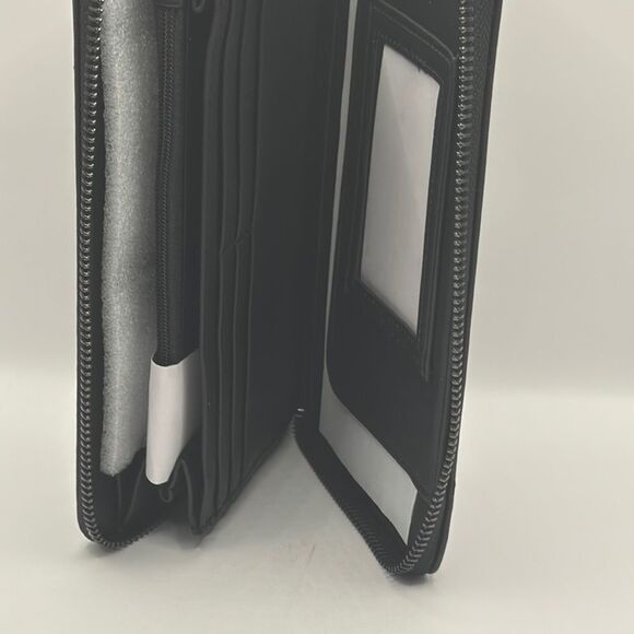 Betsey Johnson Black Skull Wallet - Picture 4 of 6